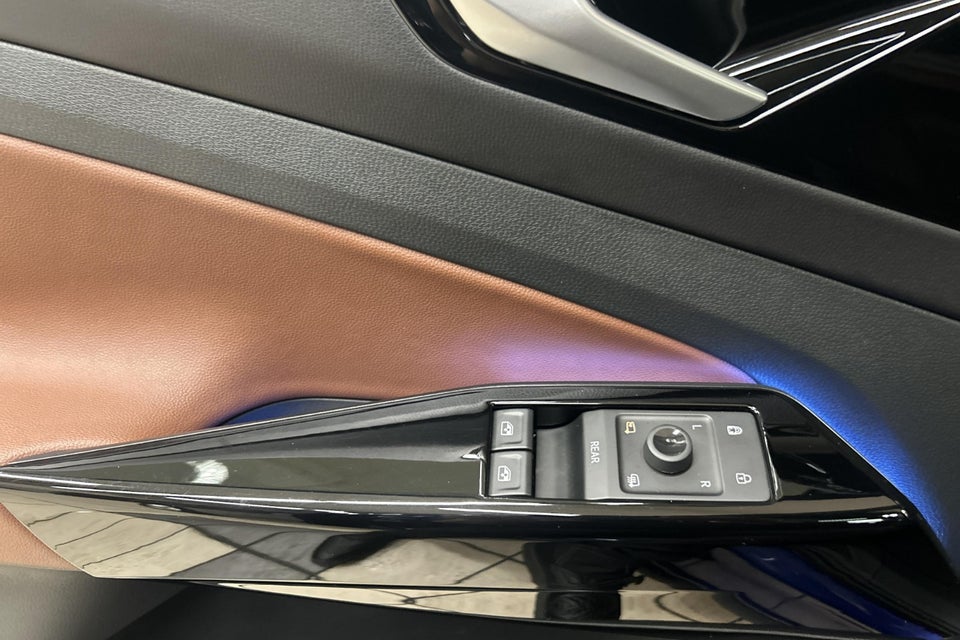 VW ID.4 77 Pro Performance Tech 5d