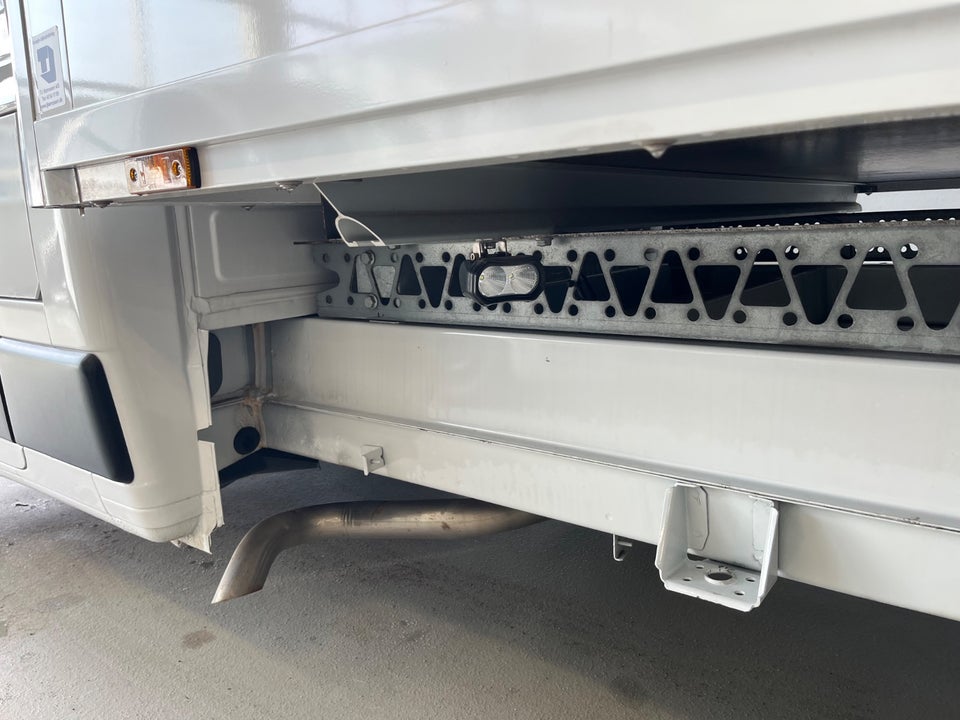 Peugeot Boxer 335 2,2 BlueHDi 140 L3 Premium EAT8 2d