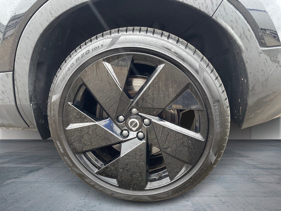 Volvo EC40 Extended Range Black Edition Ultra 5d