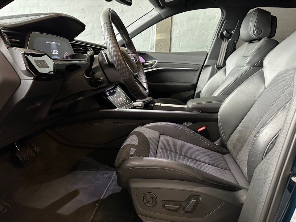 Audi e-tron 55 S-line quattro 5d
