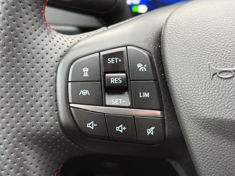 Ford Kuga 2,5 PHEV ST-Line X CVT 5d