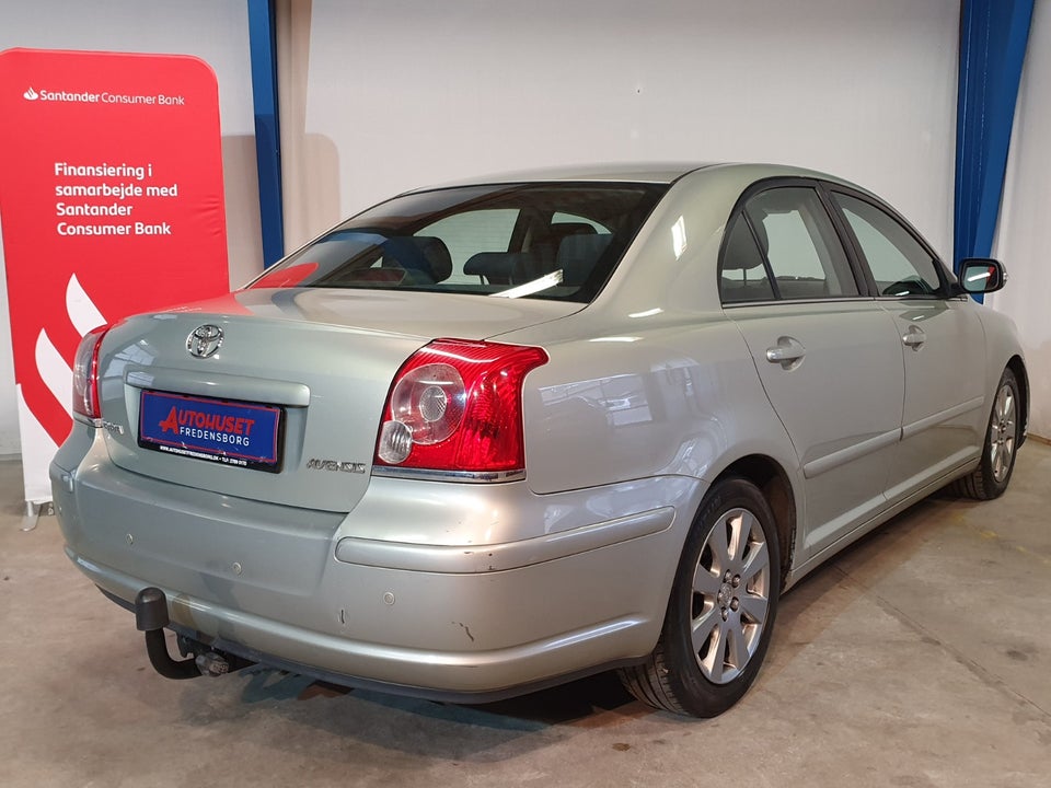 Toyota Avensis 1,8 VVT-i Sol aut. 4d