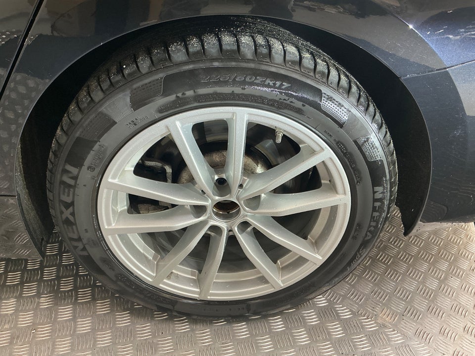 BMW 330e 2,0 Touring Sport Line aut. 5d