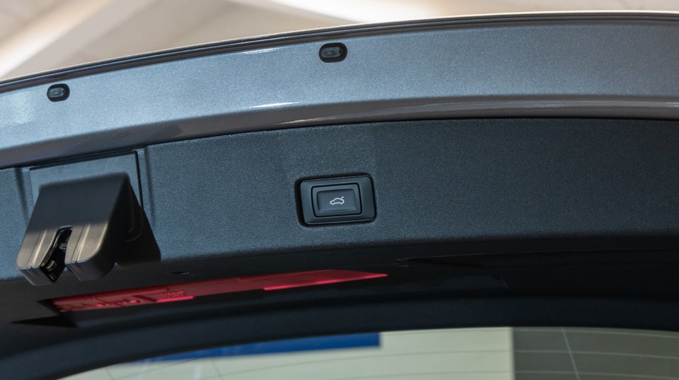 Audi Q4 e-tron 45 S-line 5d