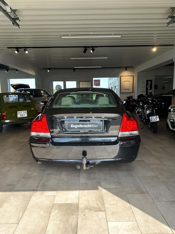 Volvo S60 2,4 140 aut. 4d