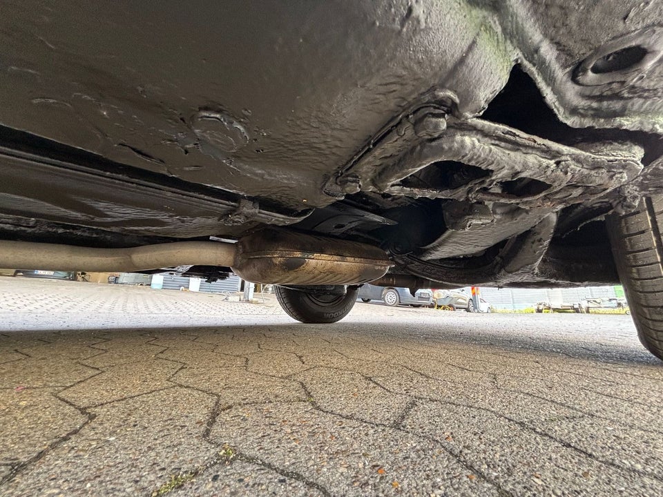 Mercedes 200 2,0  4d