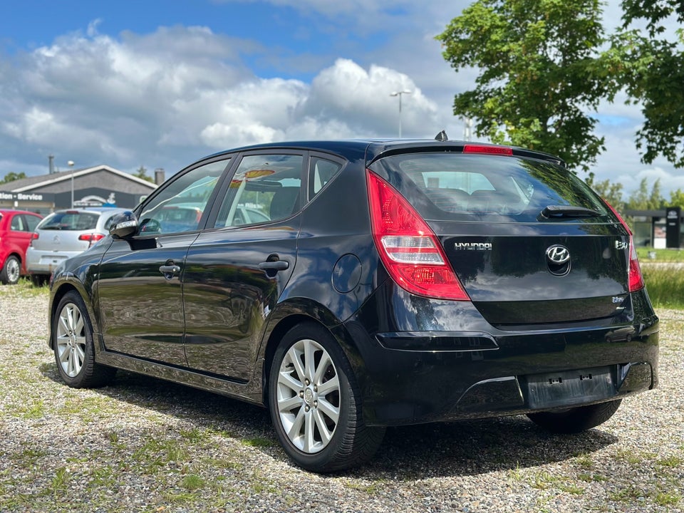 Hyundai i30 1,4 CVVT Comfort 5d