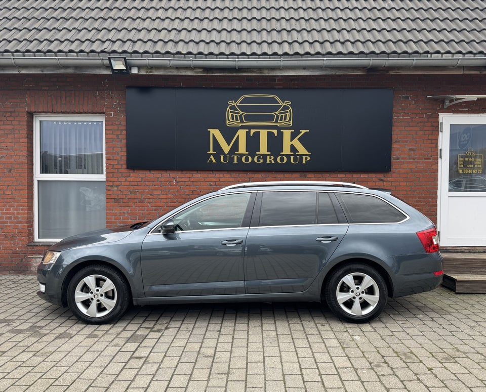 Skoda Octavia 2,0 TDi 150 Style Combi DSG 5d