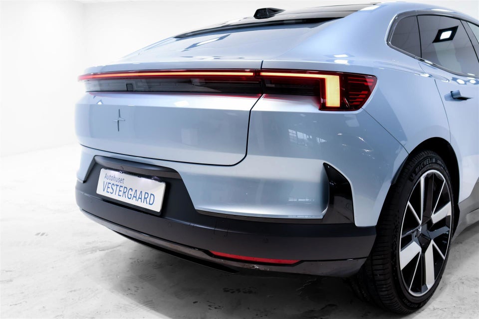 Polestar 4 Long Range AWD 5d