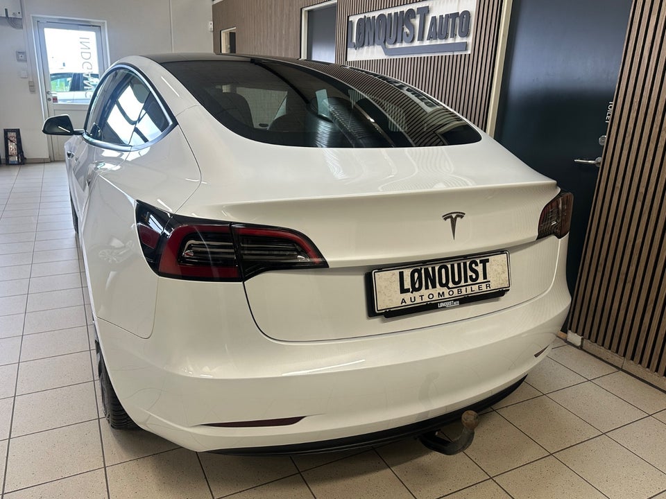 Tesla Model 3 RWD 4d