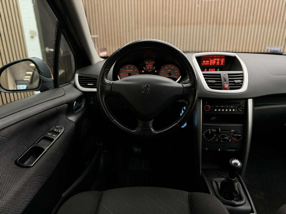 Peugeot 207 1,6  5d