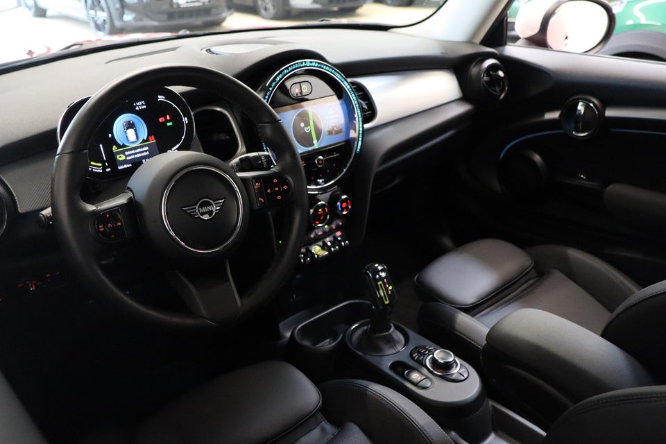 MINI Cooper SE Essential 3d