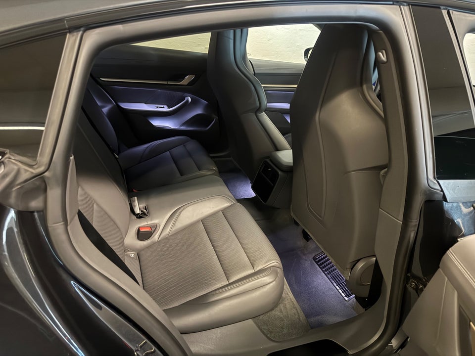 Porsche Taycan 4S Performance+ 4d