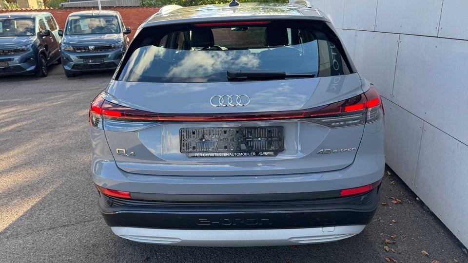 Audi Q4 e-tron 45 Progress 5d