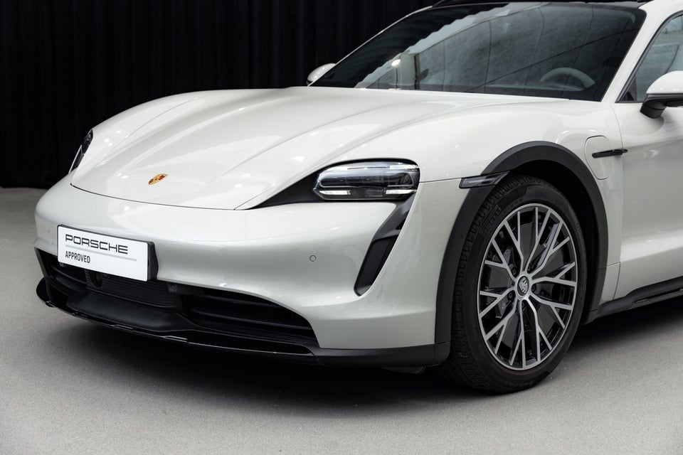 Porsche Taycan 4 Performance+ Cross Turismo 5d