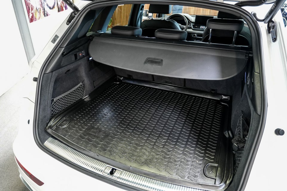 Audi Q5 55 TFSi e S-line quattro S-tr. 5d