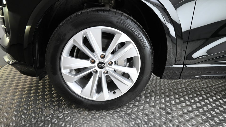 Audi Q6 e-tron Progress quattro 5d