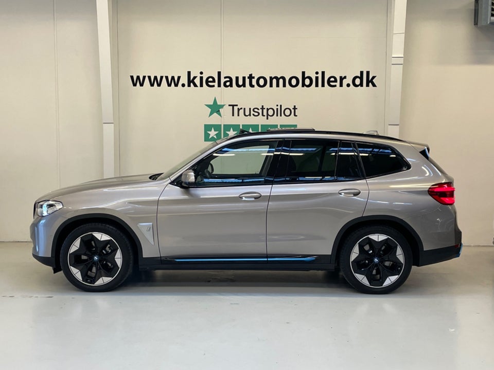 BMW iX3 Charged 5d