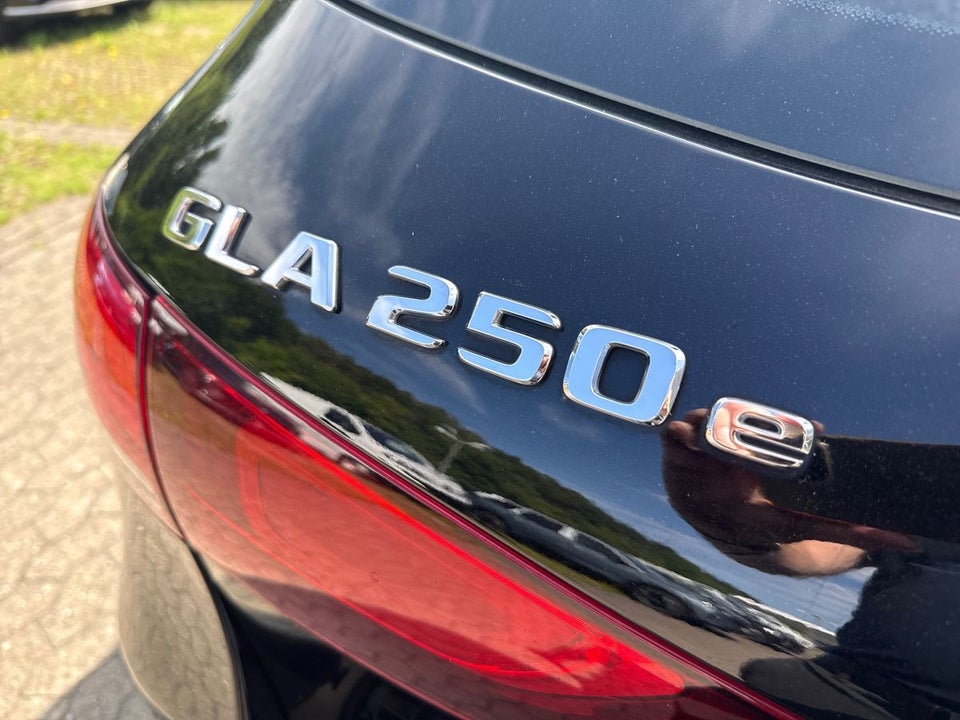 Mercedes GLA250 e 1,3 Progressive aut. 5d