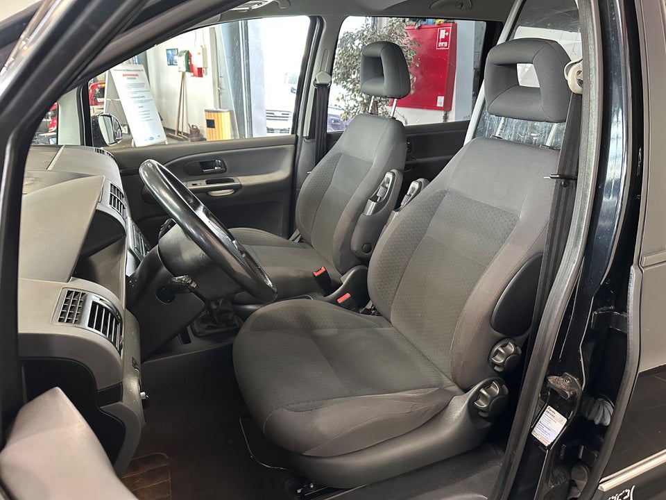 VW Sharan 2,0 Comfortline Van 5d