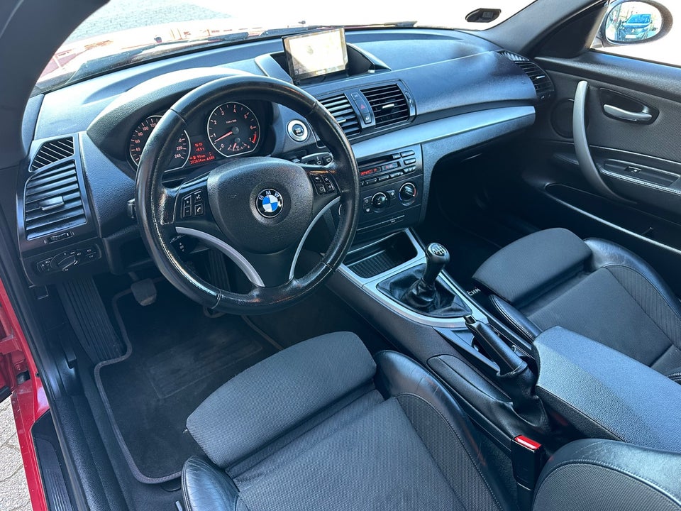 BMW 118i 2,0 Advantage 3d