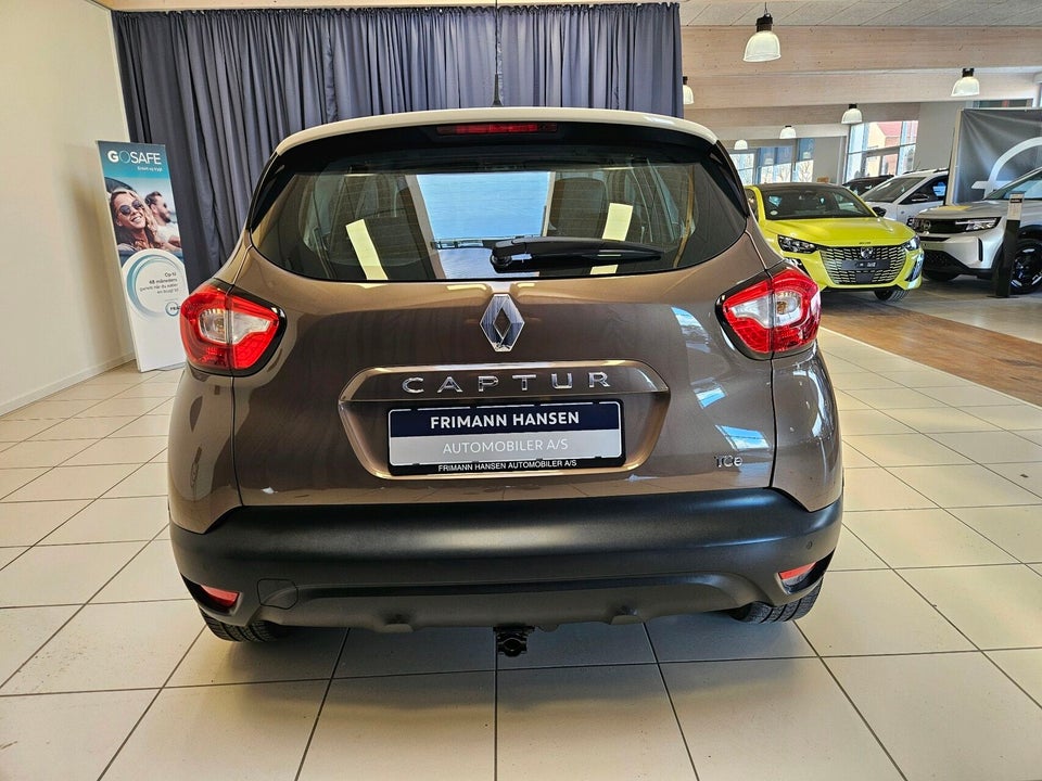 Renault Captur 0,9 TCe 90 Expression Navi Style 5d