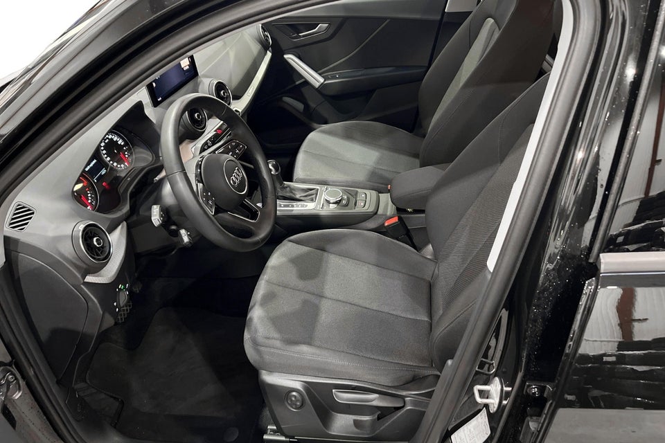 Audi Q2 35 TFSi Prestige S-tr. 5d