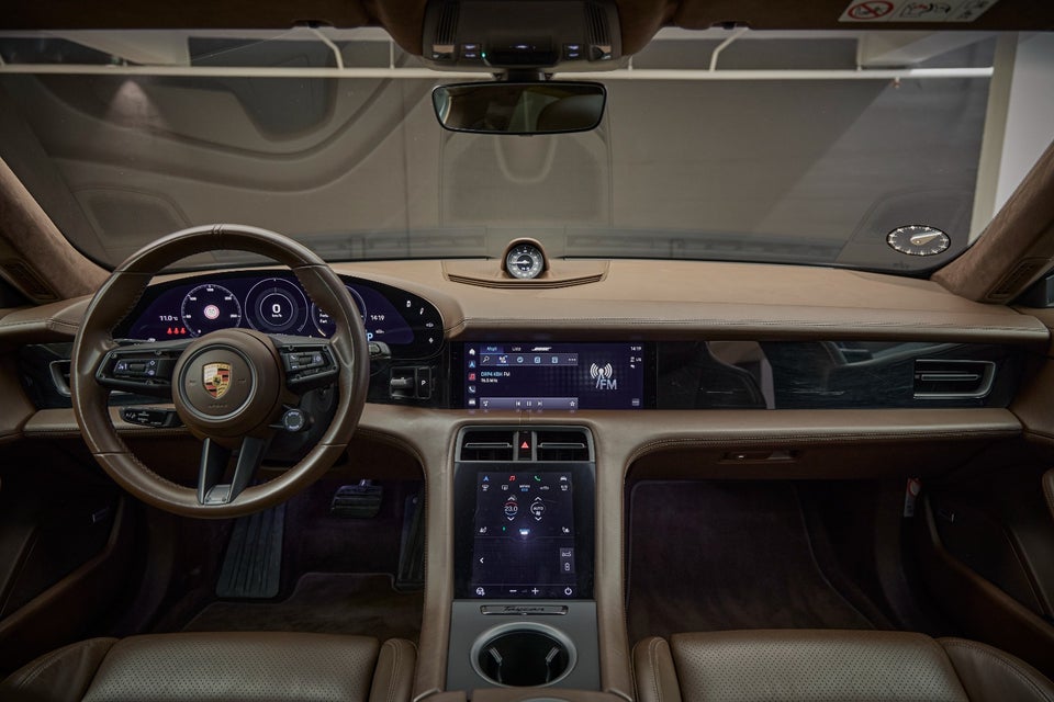 Porsche Taycan 4S 4d