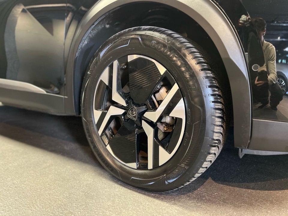 Peugeot e-2008 54 GT 5d