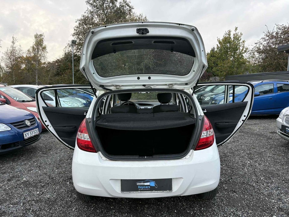 Hyundai i20 1,25 Classic+ 5d