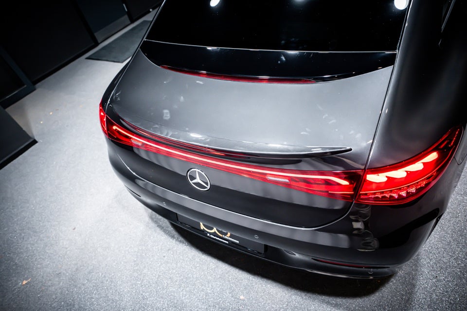 Mercedes EQE350 AMG Line 4d