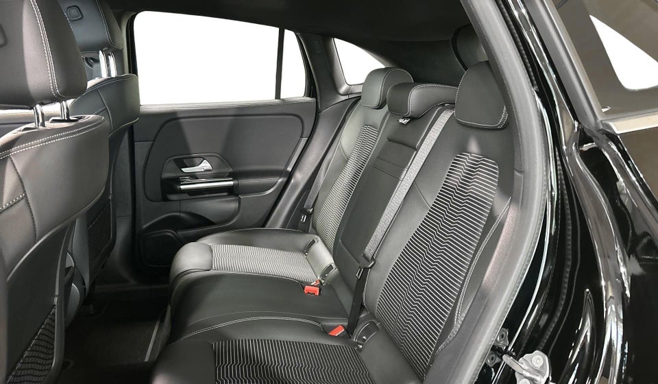 Mercedes EQA250 Progressive 5d