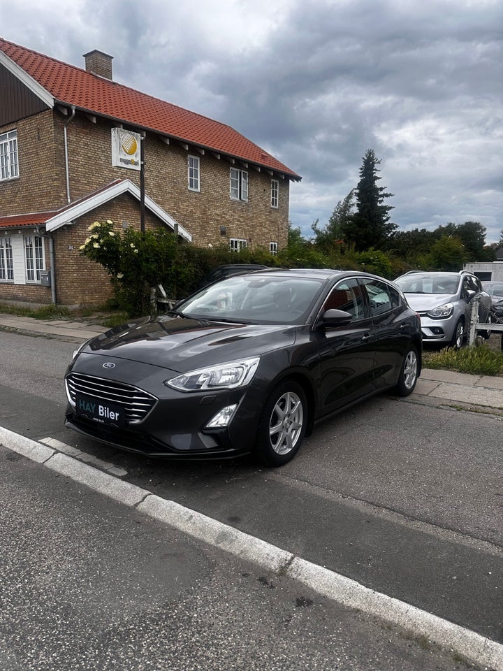 Ford Focus 1,0 EcoBoost ST-Line 5d