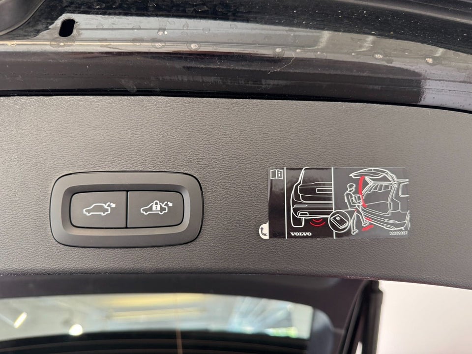 Volvo XC40 P6 ReCharge Core 5d