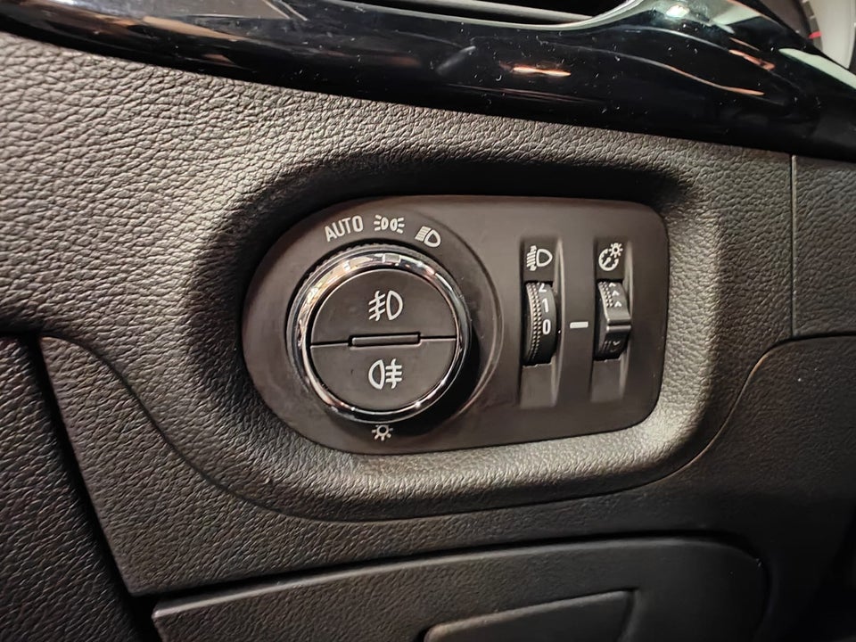 Opel Astra 1,5 D 122 Elegance Sports Tourer aut. 5d