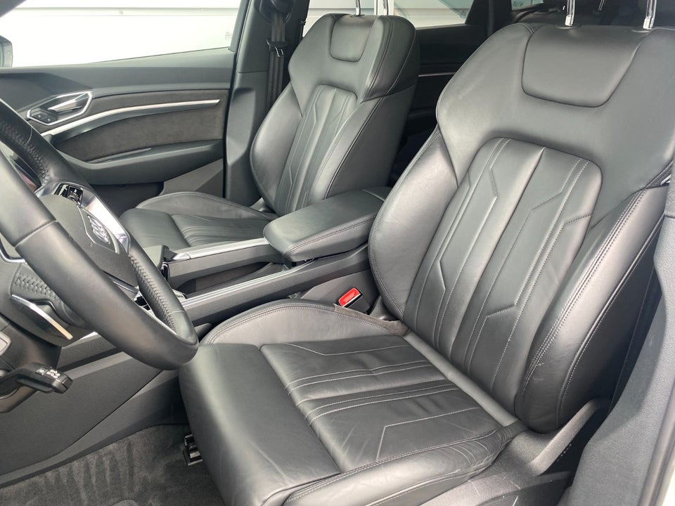 Audi e-tron 55 Advanced quattro 5d