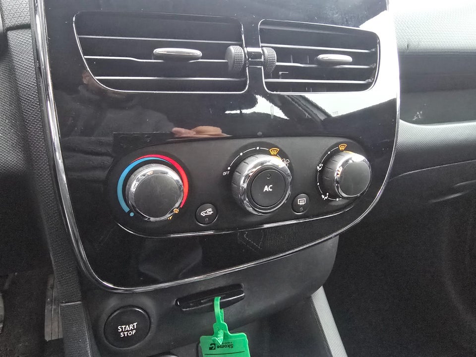 Renault Clio IV 0,9 TCe 90 Expression Sport Tourer 5d