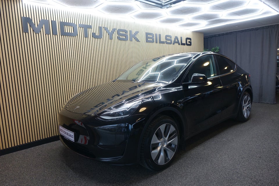 Tesla Model Y RWD 5d