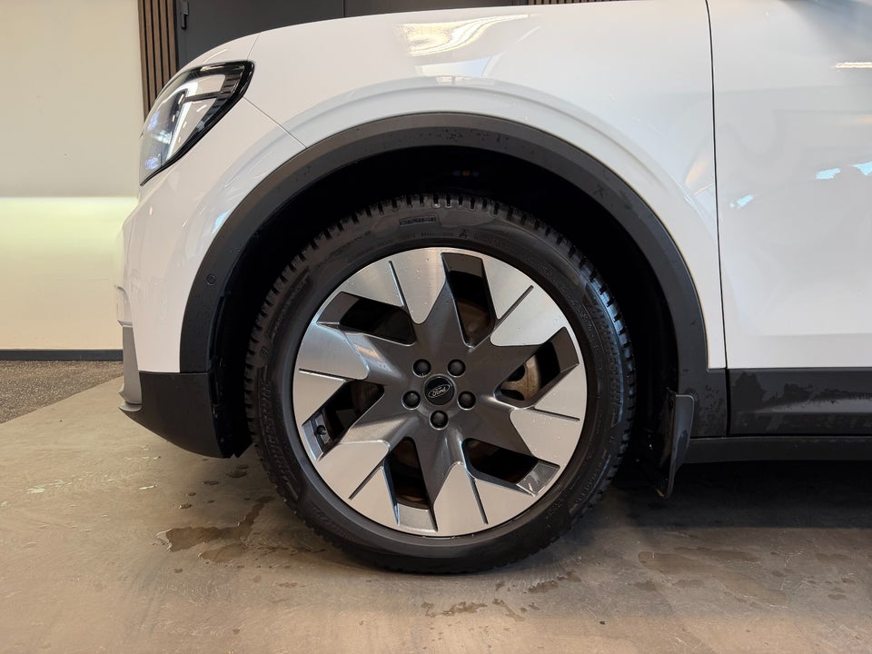 Ford Explorer 77 Premium Extended Range 5d