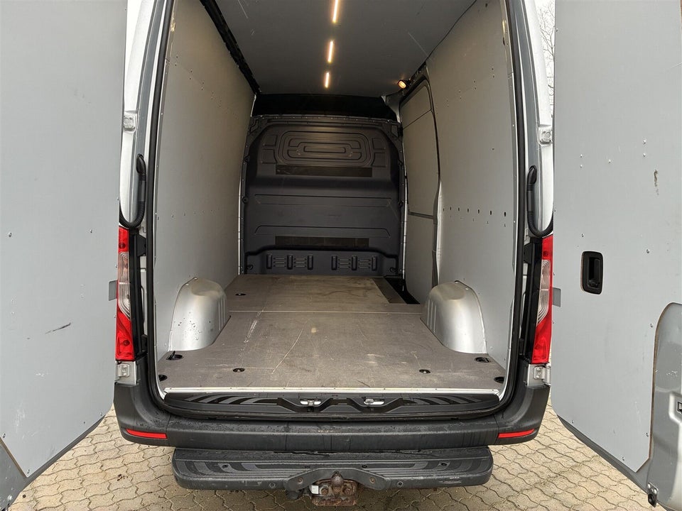 Mercedes Sprinter 317 2,0 CDi A2 Kassevogn aut. RWD