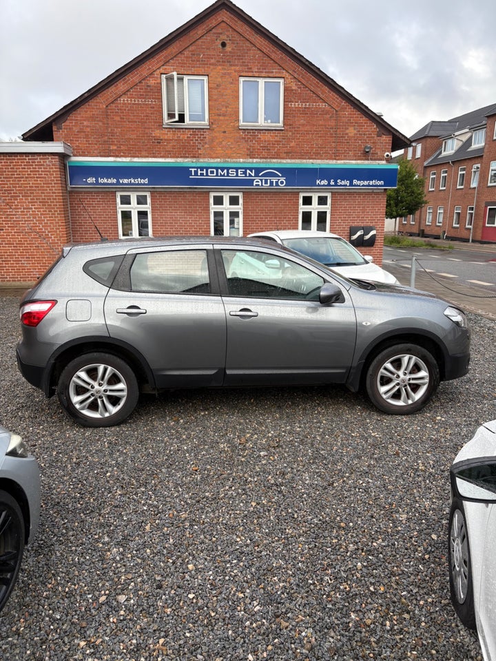 Nissan Qashqai 1,6 Acenta 5d