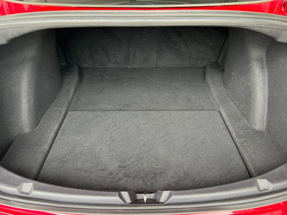 Tesla Model 3 Standard Range+ RWD 4d