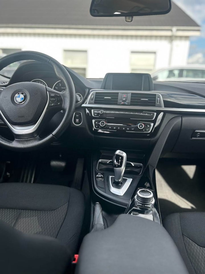 BMW 320d 2,0 Touring Connected aut. 5d