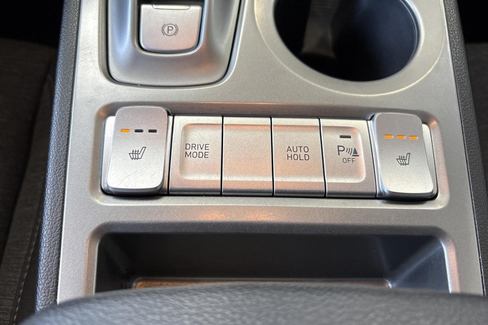 Hyundai Kona 64 EV Essential 5d