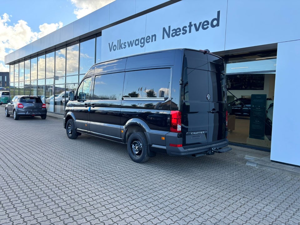 VW Crafter 35 2,0 TDi 177 Kassevogn L3H3 aut.