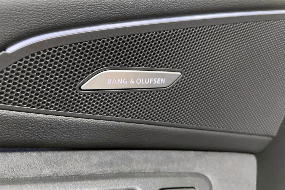 Audi Q6 e-tron Ultra quattro 5d