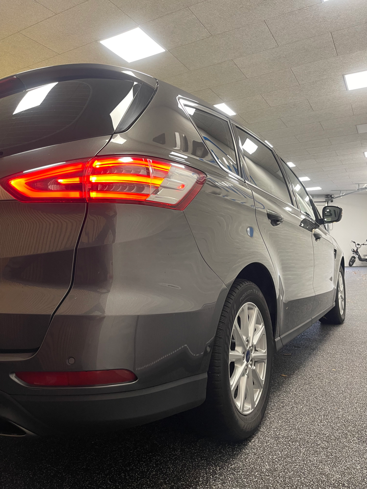 Ford S-MAX 2,0 TDCi 180 Titanium aut. 5d