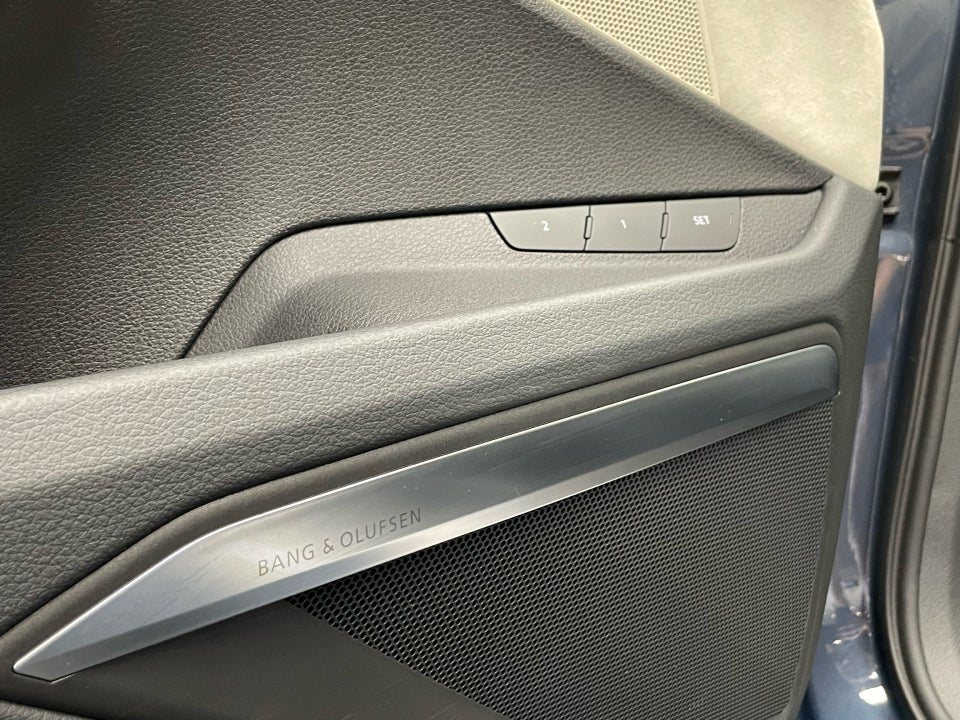 Audi e-tron 55 S-line Sportback quattro 5d