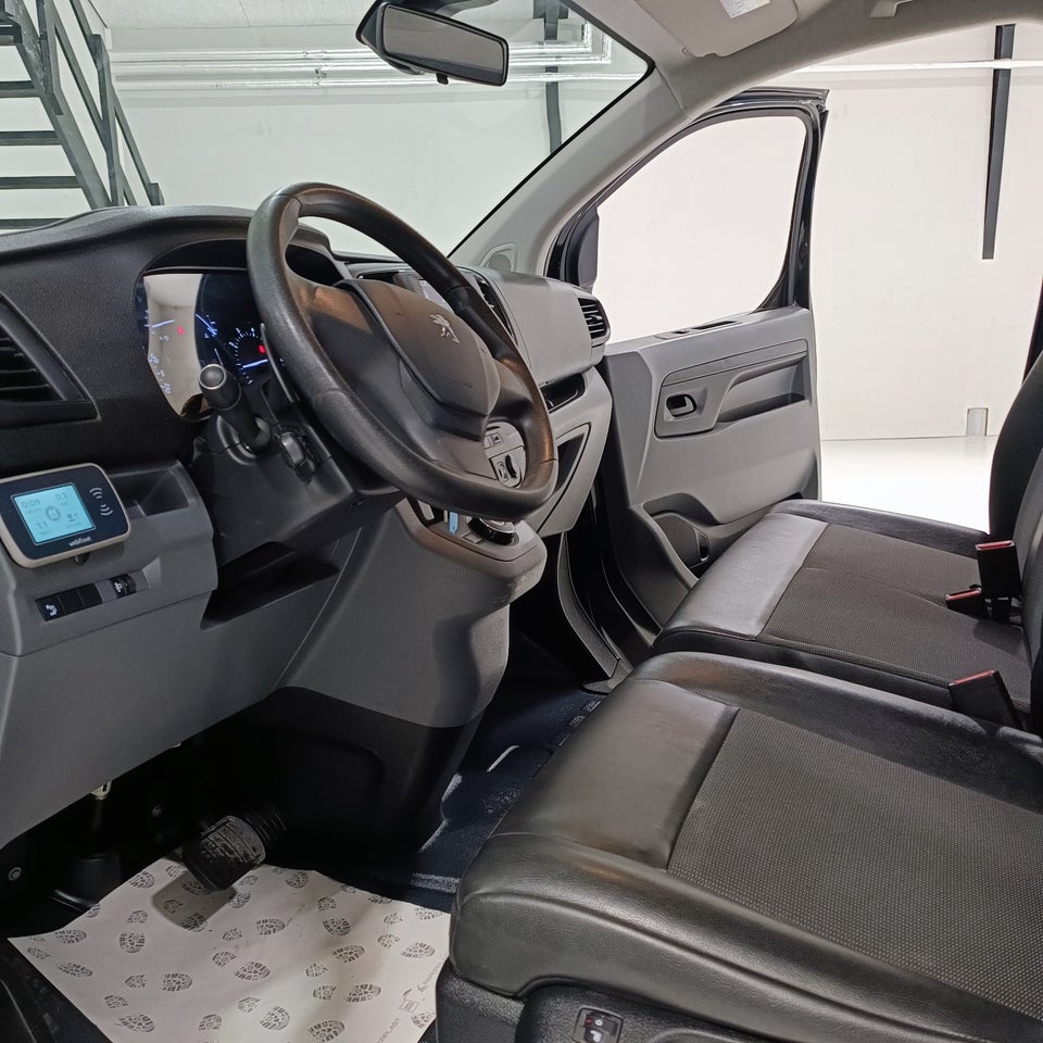 Peugeot Expert 2,0 BlueHDi 122 L2 Plus EAT8 Van