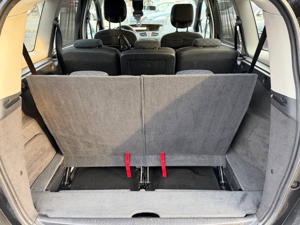 Renault Grand Scenic III 1,6 16V Expression 7prs 5d